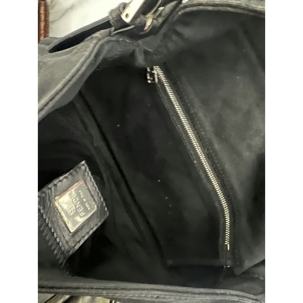 Vintage Fendi Black Suede Baguette Bag with Silver Hardware - Picture 4 of 8